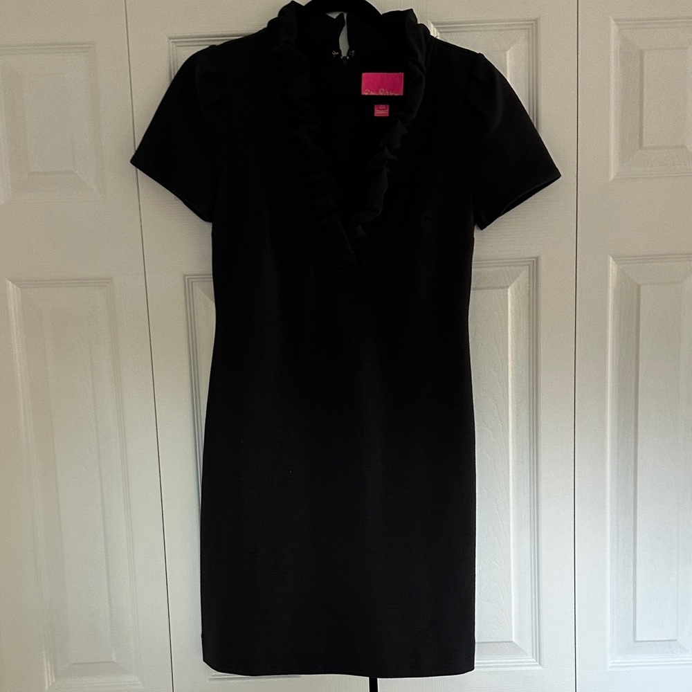 Lilly Pulitzer Black Ruffle V-Neck Short Sleeve Dress